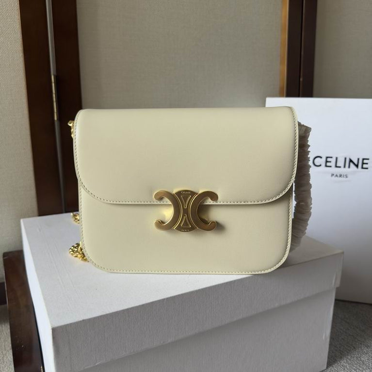 CELINE Smooth Calfskin Triomphe Clutch on Chain