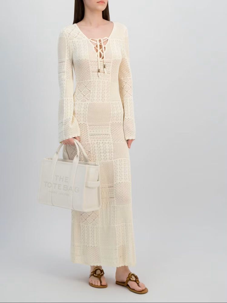 Marc Jacobs Shopper Tote Bag Leather White displayed, showcasing its elegant design and craftsmanship at Volonka.