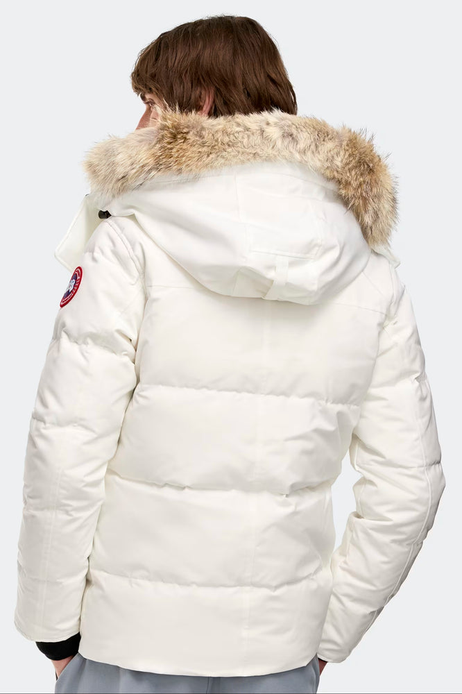 Canada Goose Wyndham Parka Goose Men's Winter Jacket at Volonka. White winter jacket with fur hood.