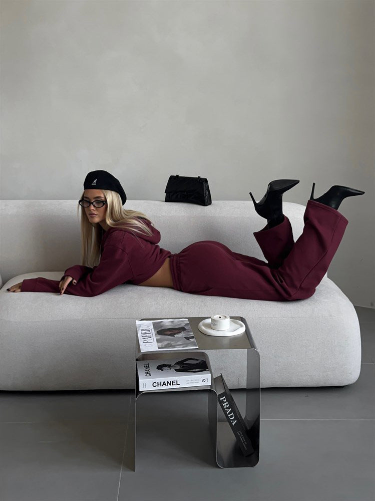 Damen-Set aus Kapuzenstrickjacke und Schnür-Jogginghose