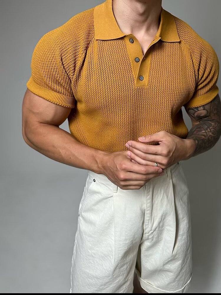 Klassisches Strickpolohemd für Herren im gehobenen Stil