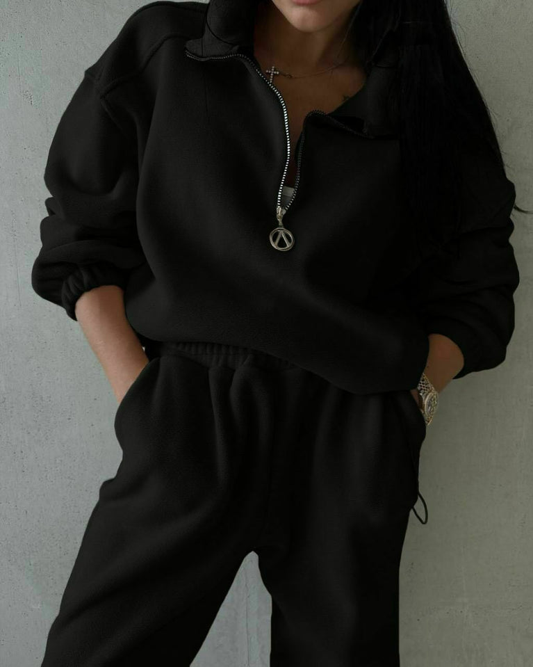 Gemütliches und stylisches Damen-Polarfleece-Polo-Set mit Reißverschluss