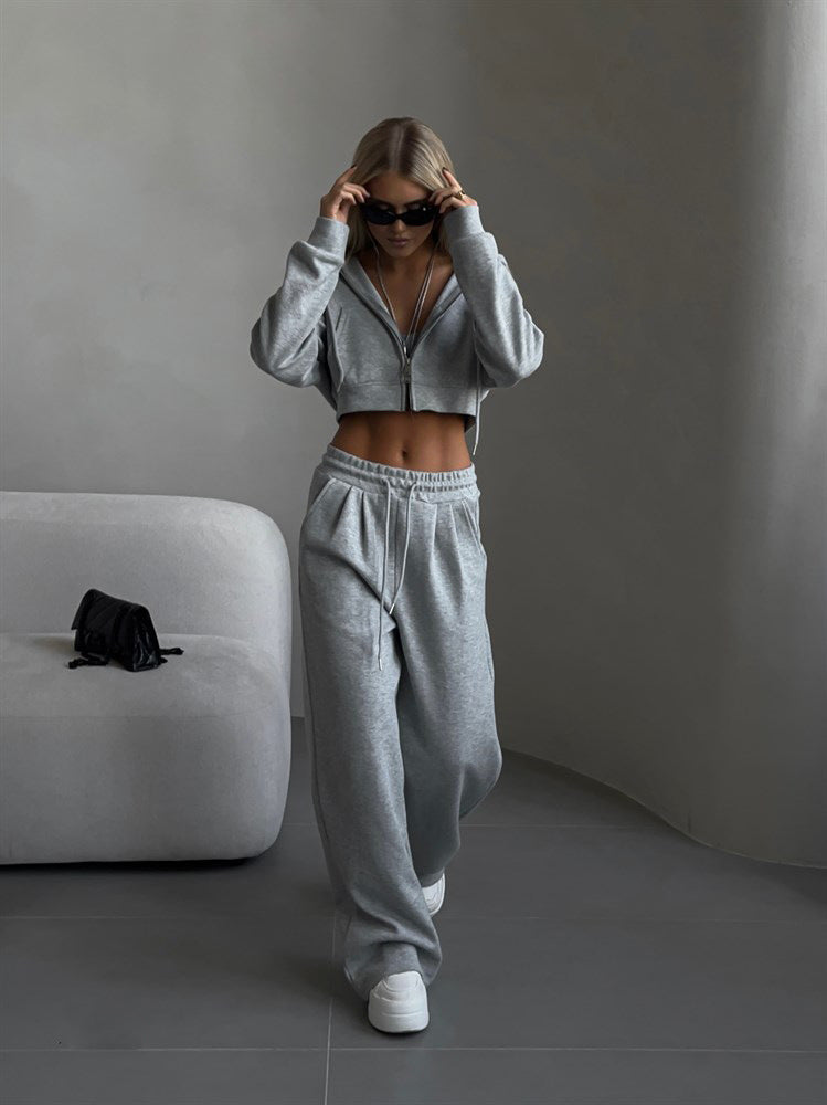 Damen-Set aus Kapuzenstrickjacke und Schnür-Jogginghose