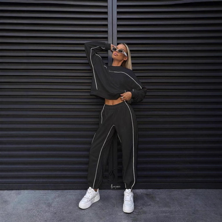 Trendy Fashion Tracksuit Sweatshirt and Trousers Set