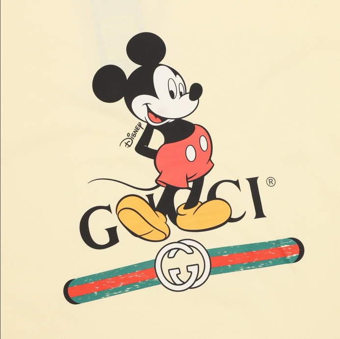 Gucci Disney Micky Mouse Vintage Tshirt featuring classic Mickey Mouse design on soft cotton fabric.