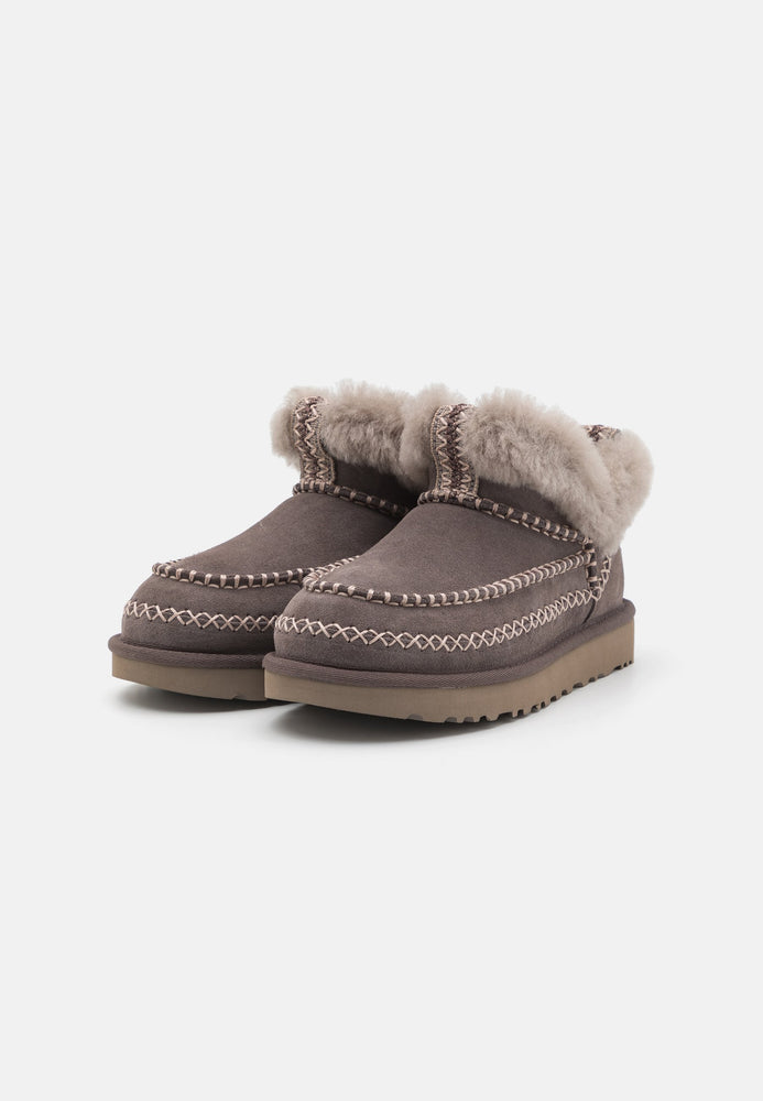UGG Ultra Mini Alpine Sangpo Women's Winter Snow Boots