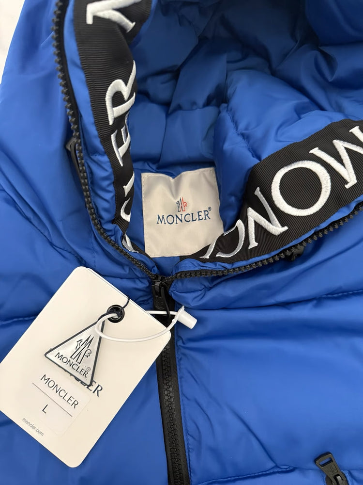 Moncler Montcla Short Down Jacket