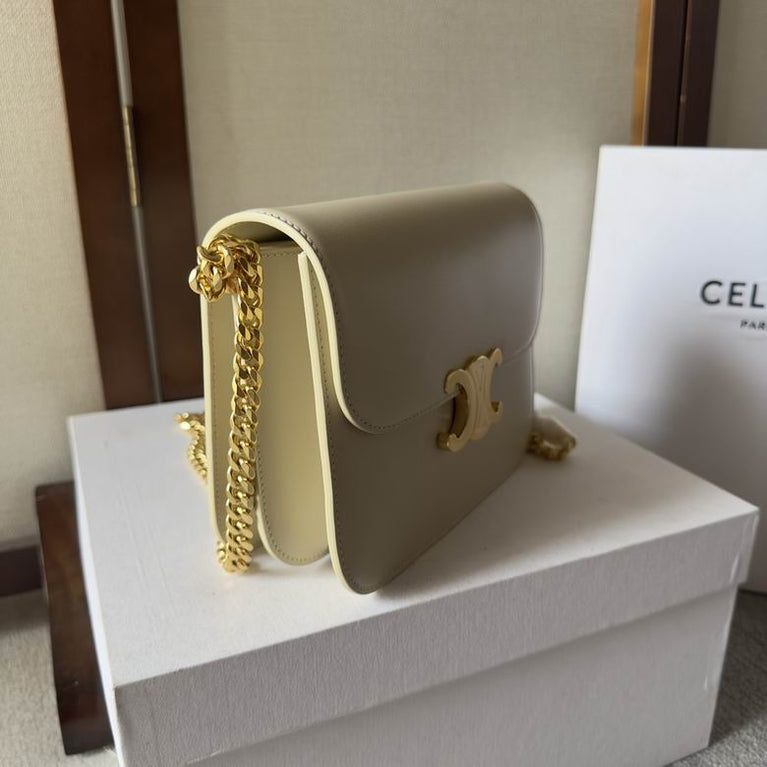 CELINE Smooth Calfskin Triomphe Clutch on Chain