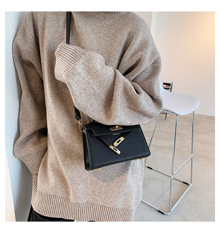 Small Trendy Shoulder Bag