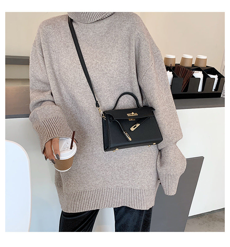 Small Trendy Shoulder Bag