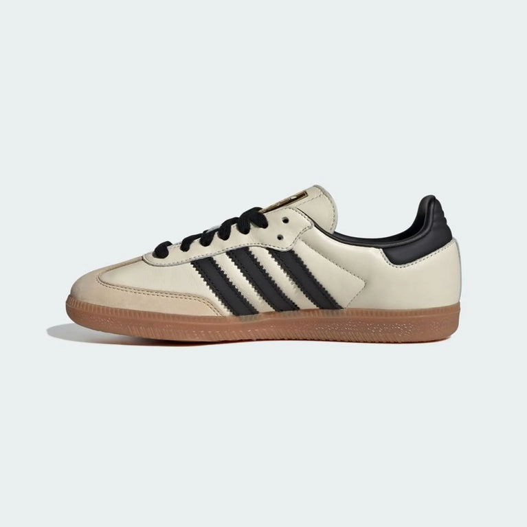 Adidas SAMBA OG Cream White Sneaker featuring a cream leather upper and black stripes at Volonka