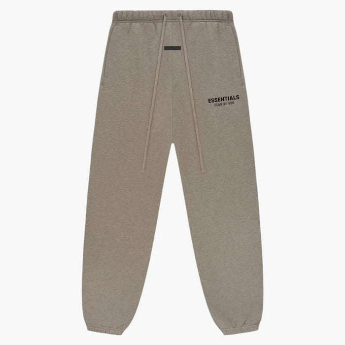 FEAR OF GOD ESSENTIALS Sweatpant in Brown, featuring a comfortable fit and minimalist design for stylish loungewear. 