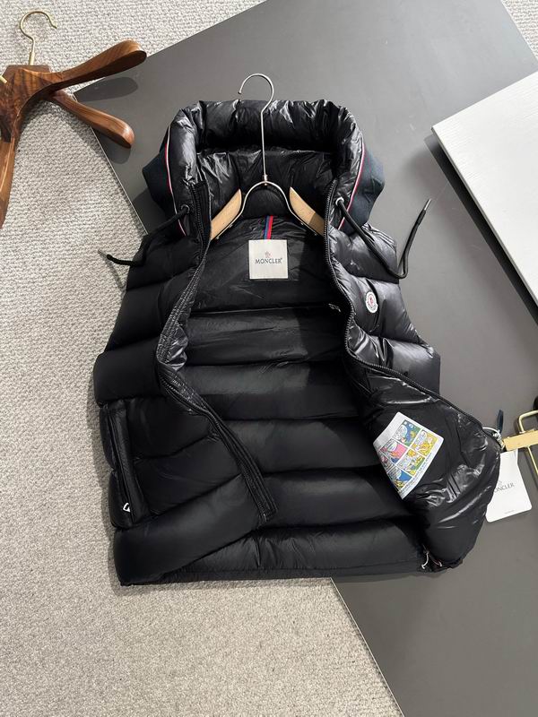 Moncler LUIRO Down Vest for Men Luxury Winter Wear