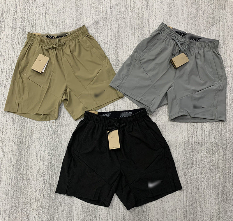 Nike Herren-Shorts aus mikroelastischem Nylon, schnelltrocknend