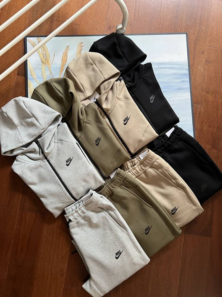 Nike Men's Tech Fleece Windrunner Hoodie & Trousers Set
