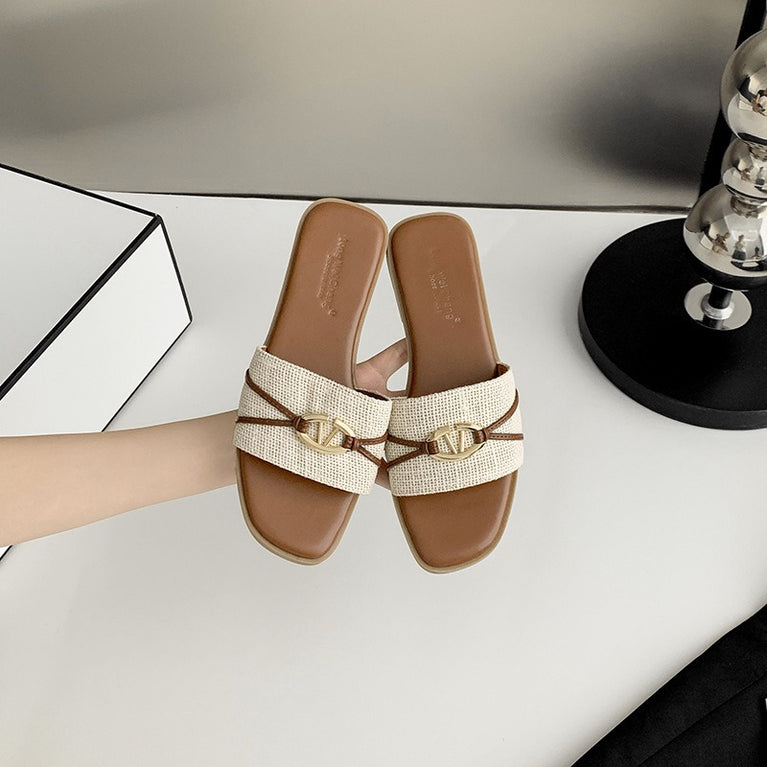 French flat beach slippers
