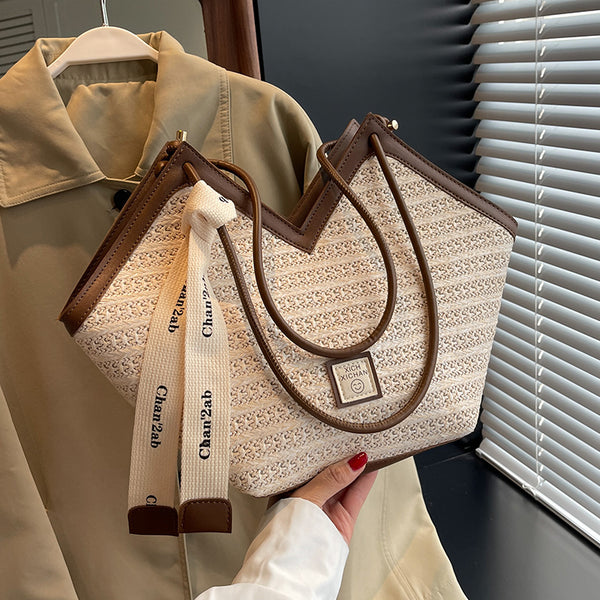 Coastal Chic Style Woven Straw Shoulder Bag