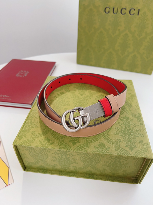 Gucci Leather Double G Reversible Belt
