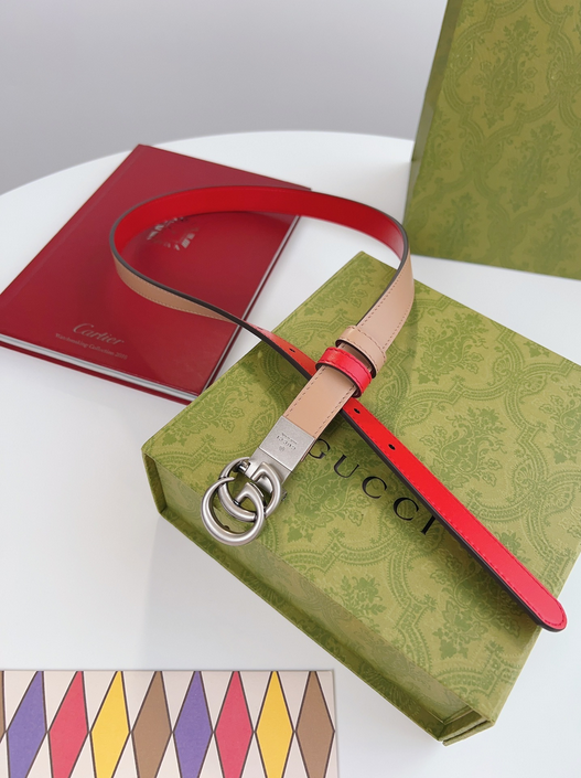 Gucci Leather Double G Reversible Belt