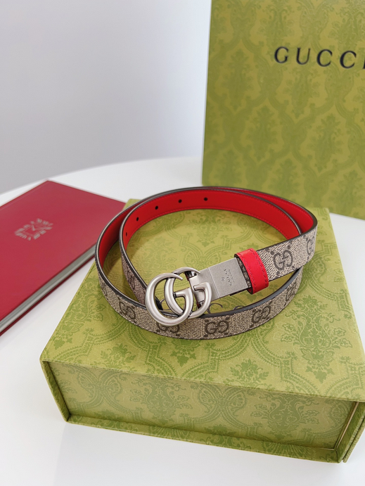 Gucci Leather Double G Reversible Belt