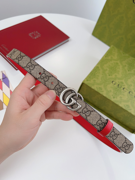 Gucci Leather Double G Reversible Belt