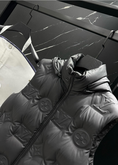 Men's Hooded Duck Down Vest Versatile Autumn Winter Jacket at Volonka store.