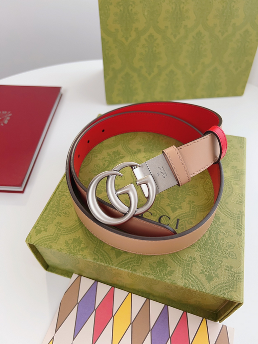 Gucci Leather Double G Reversible Belt