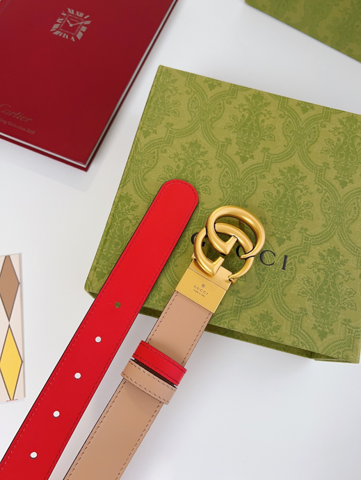 Gucci Leather Double G Reversible Belt
