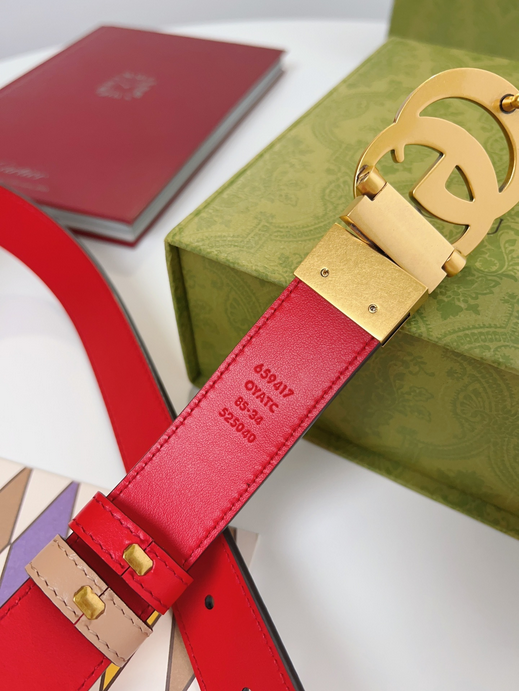 Gucci Leather Double G Reversible Belt