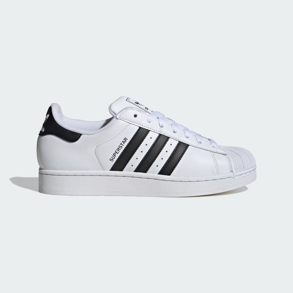 Adidas Superstar II Sneaker white side view with black stripes and rubber shell toe at Volonka.