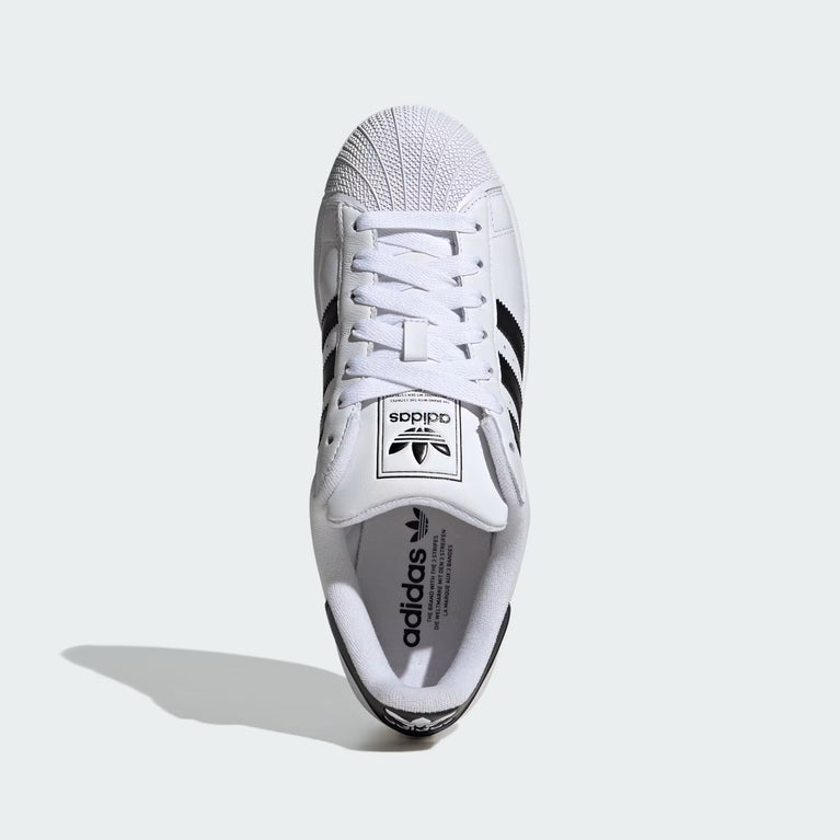 Adidas Superstar II Sneaker white side view with black stripes and rubber shell toe at Volonka.