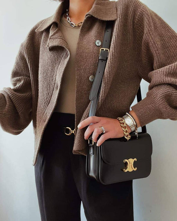 CELINE Smooth Calfskin Triomphe Clutch on Chain